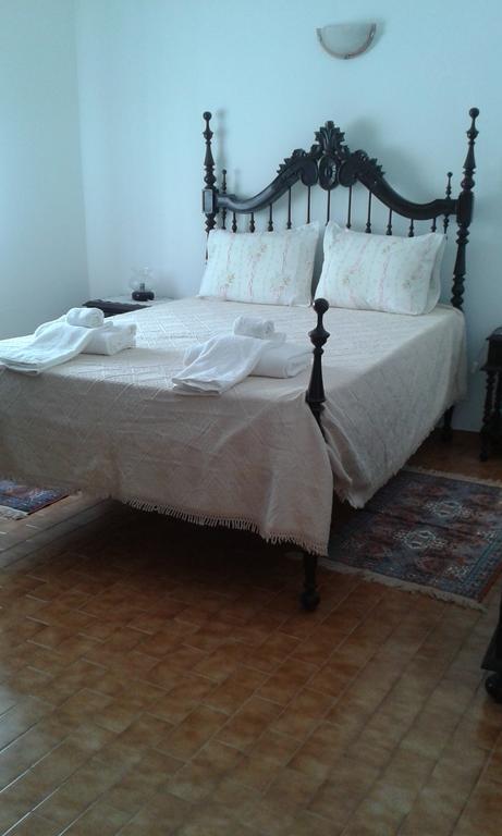 Casa Amarela Guesthouse Lagos Quarto foto